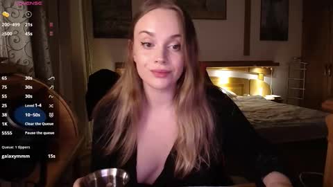 Lana online show from 18, 11, 2025