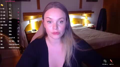 Lana online show from 10, 7, 2026