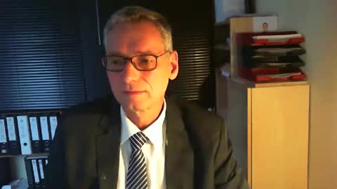 Snapshot of wetsuitedman chatting on 24, 10, 2025 Franz online show from 24, 10, 2025