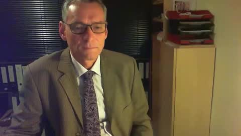 Snapshot of wetsuitedman chatting on 16, 5, 2026 Franz online show from 16, 5, 2026