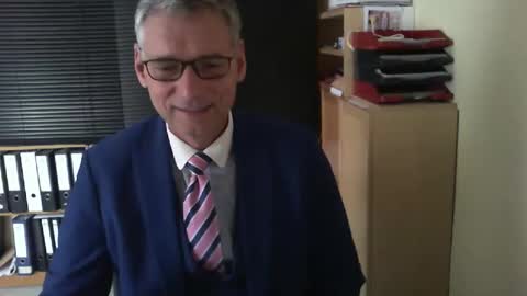 Snapshot of wetsuitedman chatting on 23, 5, 2026 Franz online show from 23, 5, 2026