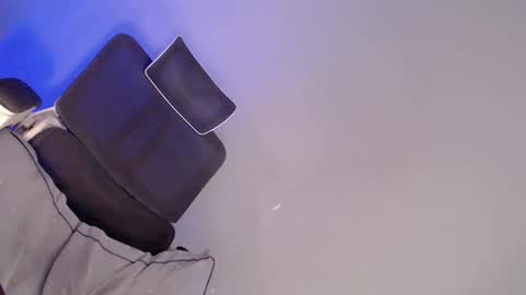 Snapshot of what_the_fuckxx chatting on 23, 2, 2025 kiara online show from 23, 2, 2025