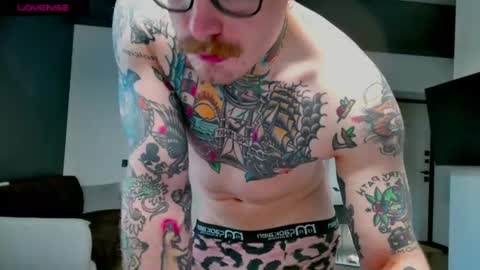Snapshot of white_king999 chatting on 24, 6, 2026 Max online show from 24, 6, 2026