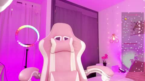 whiteatenea online show from 6, 2, 2025