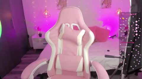 whiteatenea online show from 13, 2, 2025