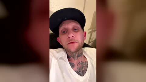 Snapshot of whiteboyosama chatting on 2, 3, 2026 whiteboyosama online show from 2, 3, 2026