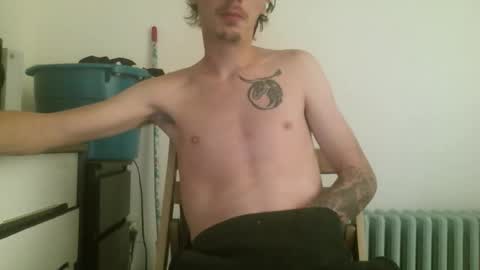 Snapshot of whiteboyslim21 chatting on 1, 12, 2025 whiteboyslim21 online show from 1, 12, 2025