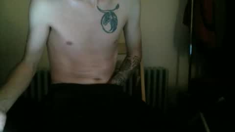 Snapshot of whiteboyslim21 chatting on 14, 1, 2026 whiteboyslim21 online show from 14, 1, 2026