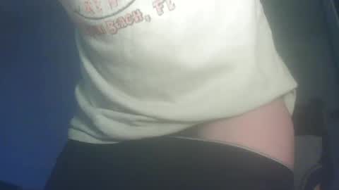 Snapshot of whiteduke81 chatting on 29, 10, 2025 Whiteduke online show from 29, 10, 2025