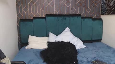 Dylan white online show from 27, 2, 2025