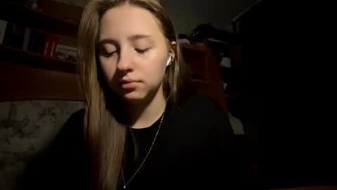 Vicky online show from 29, 3, 2026