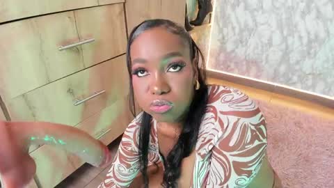 whitneyyfox online show from 4, 6, 2026