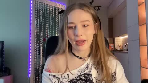 Alisa online show from 15, 1, 2025