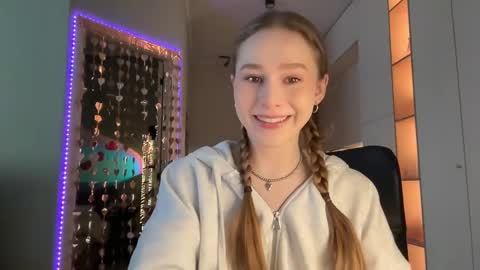 Alisa online show from 1, 3, 2025