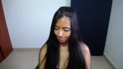 Snapshot of wifhot chatting on 10, 1, 2025 Ilauren online show from 10, 1, 2025