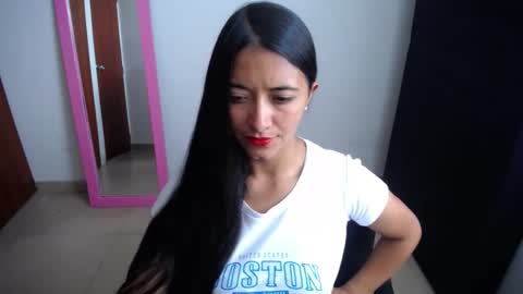 Snapshot of wifhot chatting on 11, 2, 2025 Ilauren online show from 11, 2, 2025