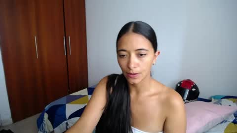 Snapshot of wifhot chatting on 10, 6, 2026 Ilauren online show from 10, 6, 2026