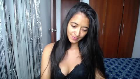 Snapshot of wifhot chatting on 11, 6, 2026 Ilauren online show from 11, 6, 2026