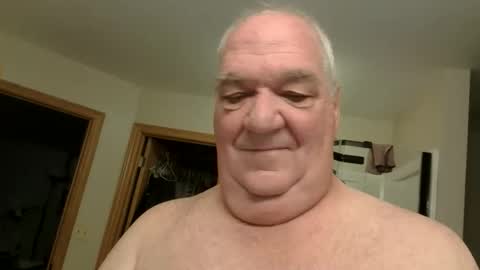 Snapshot of wilbura27 chatting on 7, 6, 2026 wilbura27 online show from 7, 6, 2026