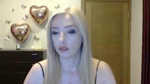 Snapshot of wild_silk_desire chatting on 28, 6, 2026 Alina online show from 28, 6, 2026