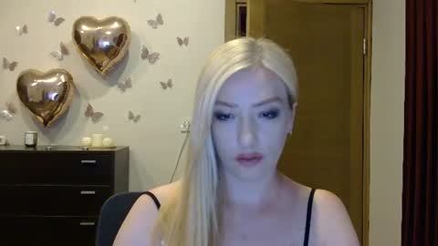 Snapshot of wild_silk_desire chatting on 17, 7, 2026 Alina online show from 17, 7, 2026