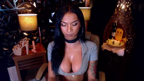 Snapshot of wildara chatting on 5, 2, 2025 wildara online show from 5, 2, 2025