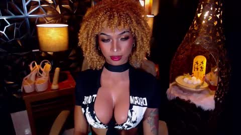 Snapshot of wildara chatting on 3, 3, 2025 wildara online show from 3, 3, 2025