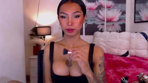 Snapshot of wildara chatting on 11, 9, 2025 wildara online show from 11, 9, 2025