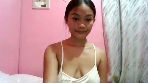 wildchilly_pearl19 online show from 24, 2, 2025