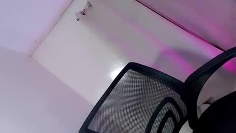 wildest_dream1 online show from 28, 10, 2025