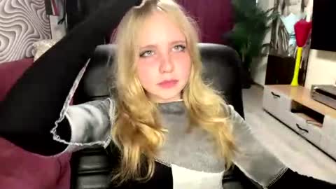 Anny online show from 19, 6, 2026