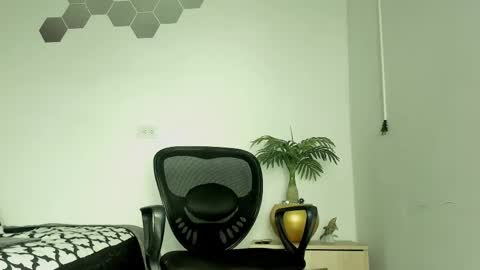 William Parra online show from 2, 3, 2025