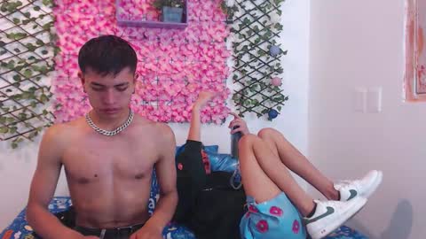 Snapshot of willians__ chatting on 15, 9, 2025 willians__ online show from 15, 9, 2025