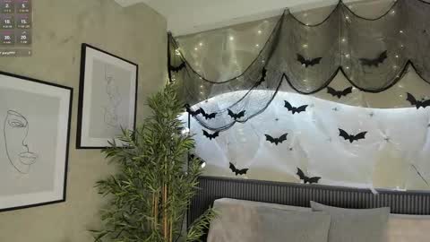 Ms Willow online show from 23, 10, 2025