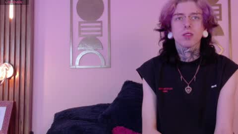 Snapshot of winchester_hanna chatting on 12, 5, 2026 Winchester Hanna online show from 12, 5, 2026