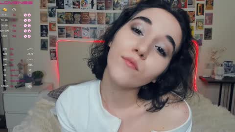 Amalia and Mia online show from 3, 12, 2024