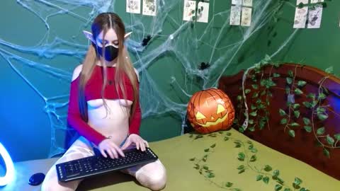 Snapshot of winter_elf chatting on 24, 10, 2025 Winter online show from 24, 10, 2025