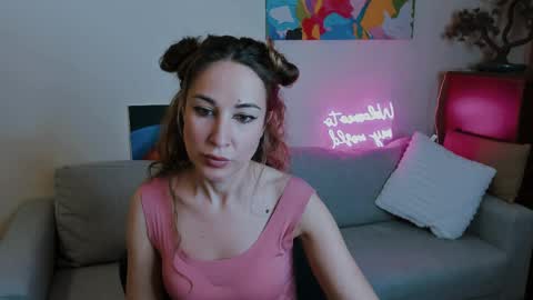 Sarah Curly online show from 5, 5, 2026