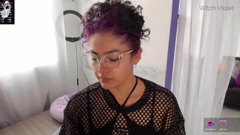     Luna Violeta  A r t i s t  online show from 5, 2, 2025