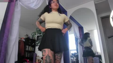     Luna Violeta  A r t i s t  online show from 1, 6, 2026