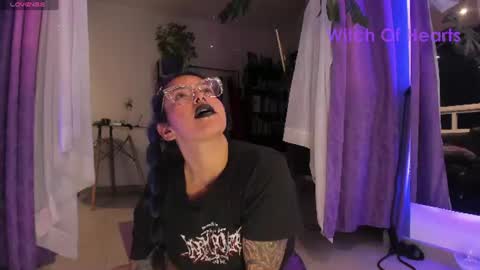 Snapshot of witchofhearts chatting on 4, 7, 2026 Luna Violeta A r t i s t online show from 4, 7, 2026