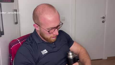 Wlademar online show from 25, 2, 2025