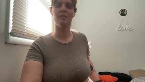 Snapshot of wldntulik2no chatting on 9, 1, 2025 Moth online show from 9, 1, 2025