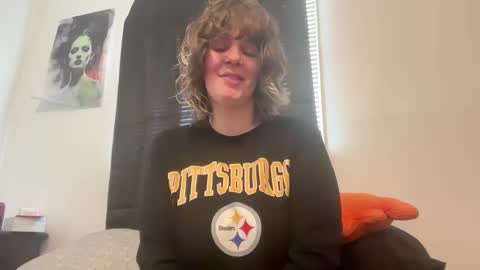 Snapshot of wldntulik2no chatting on 1, 3, 2025 Moth online show from 1, 3, 2025