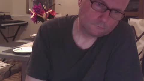 Snapshot of wobble444 chatting on 21, 6, 2026 wobble444 online show from 21, 6, 2026