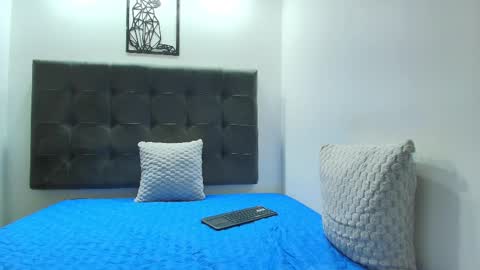  W O L F  online show from 28, 1, 2025