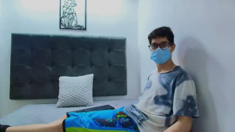  W O L F  online show from 11, 2, 2025