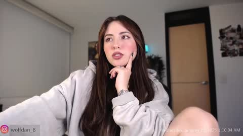   online show from 22, 1, 2025