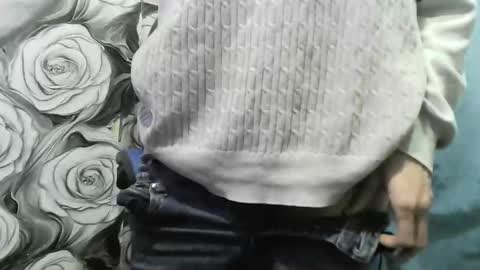 Snapshot of wolfxsnow chatting on 8, 4, 2026 wolfxsnow online show from 8, 4, 2026