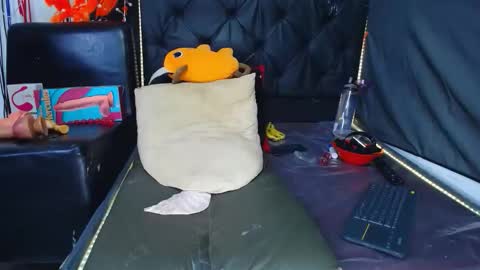 katty dirty online show from 19, 12, 2025